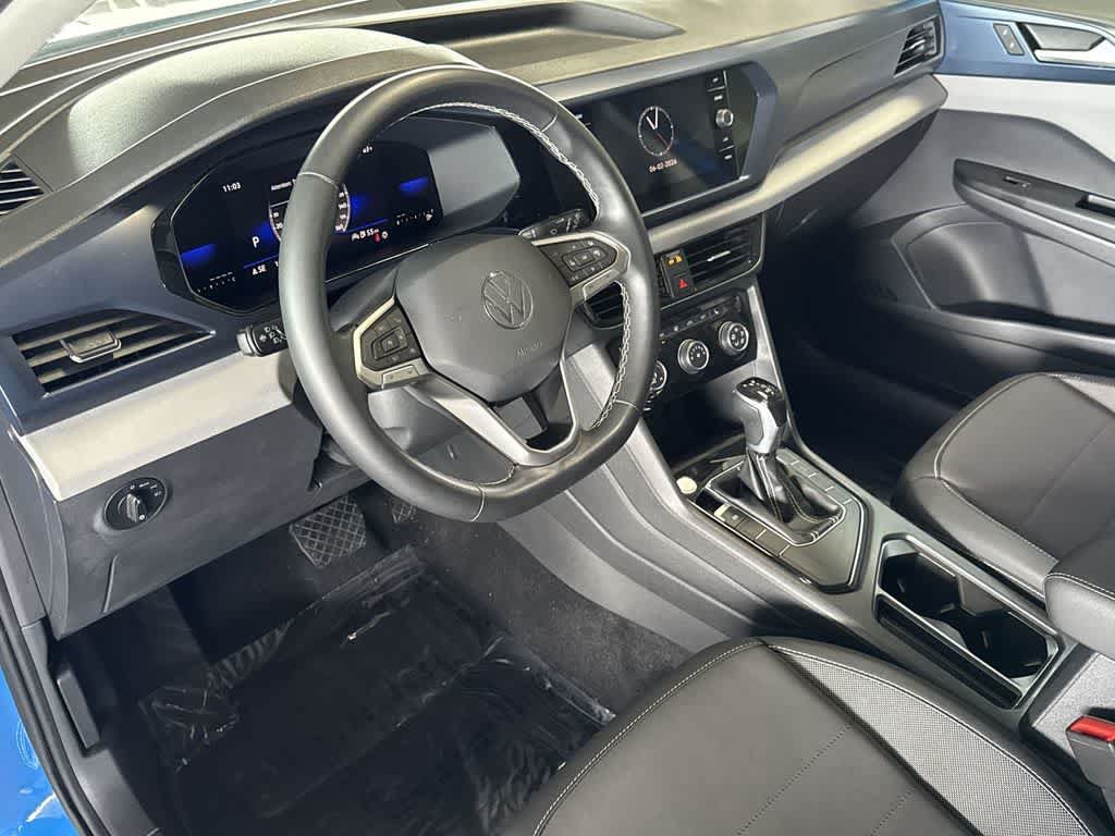 Used 2023 Volkswagen Taos SE w/ Panoramic Sunroof Package FWD image 13