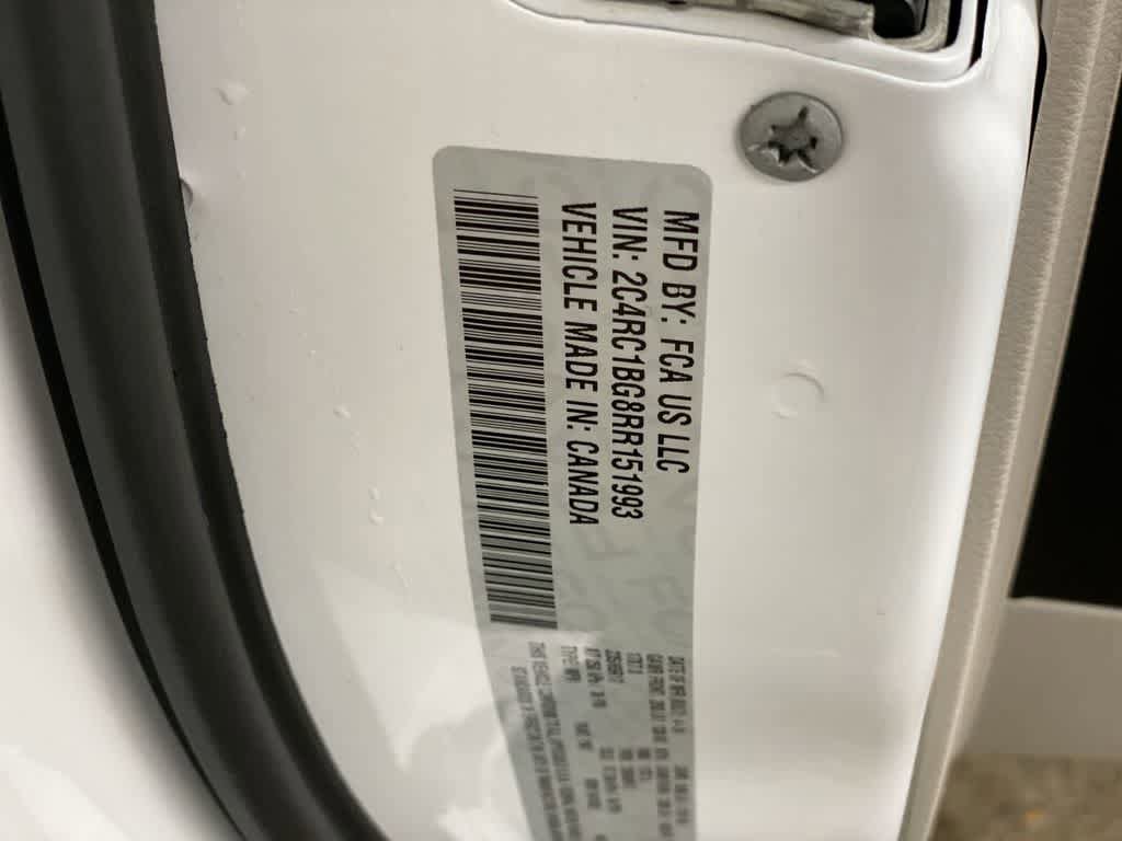 Used 2024 Chrysler Pacifica Touring-L image 30