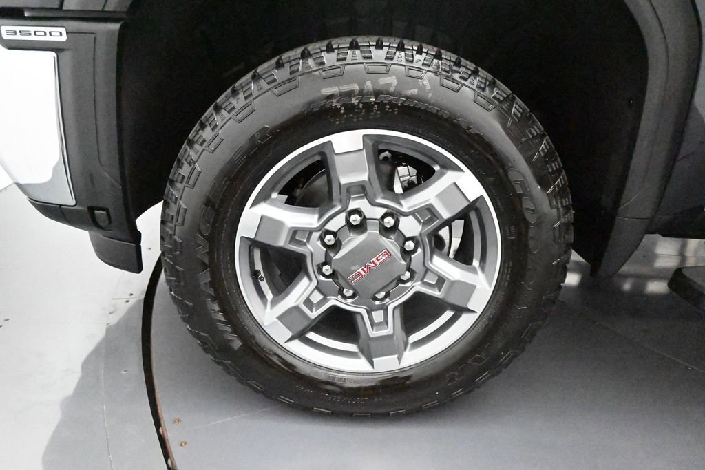 New 2026 GMC Sierra 3500 SLE w/ SLE Value Package AWD/4WD image 8