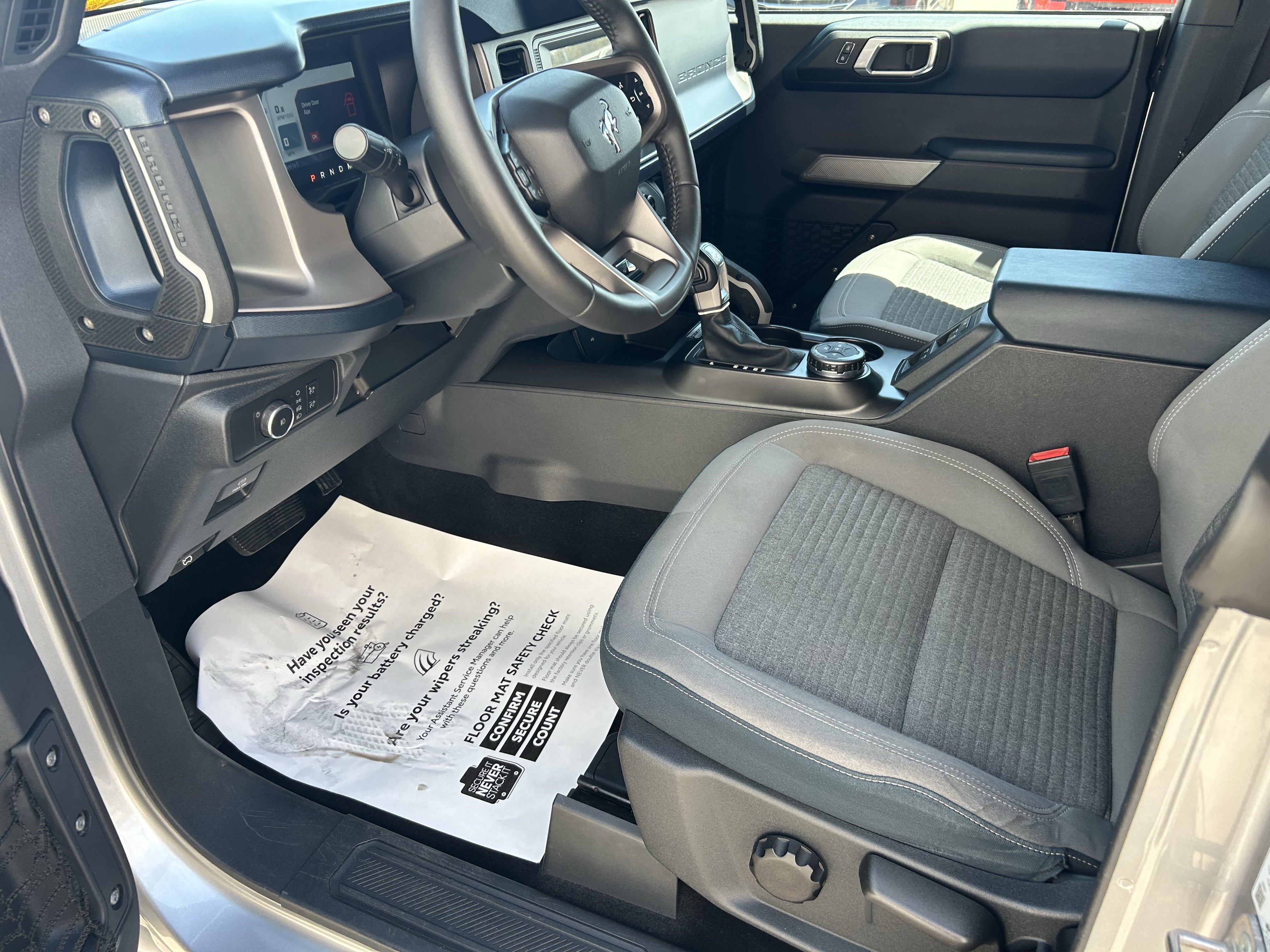 Used 2021 Ford Bronco Outer Banks AWD/4WD image 13