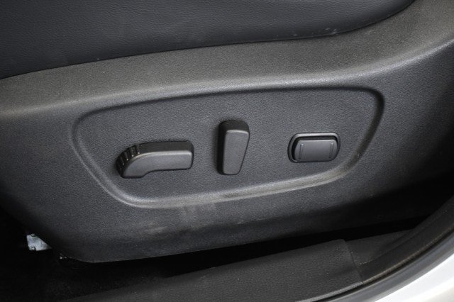 Used 2022 Nissan Rogue Sport SL AWD/4WD image 33