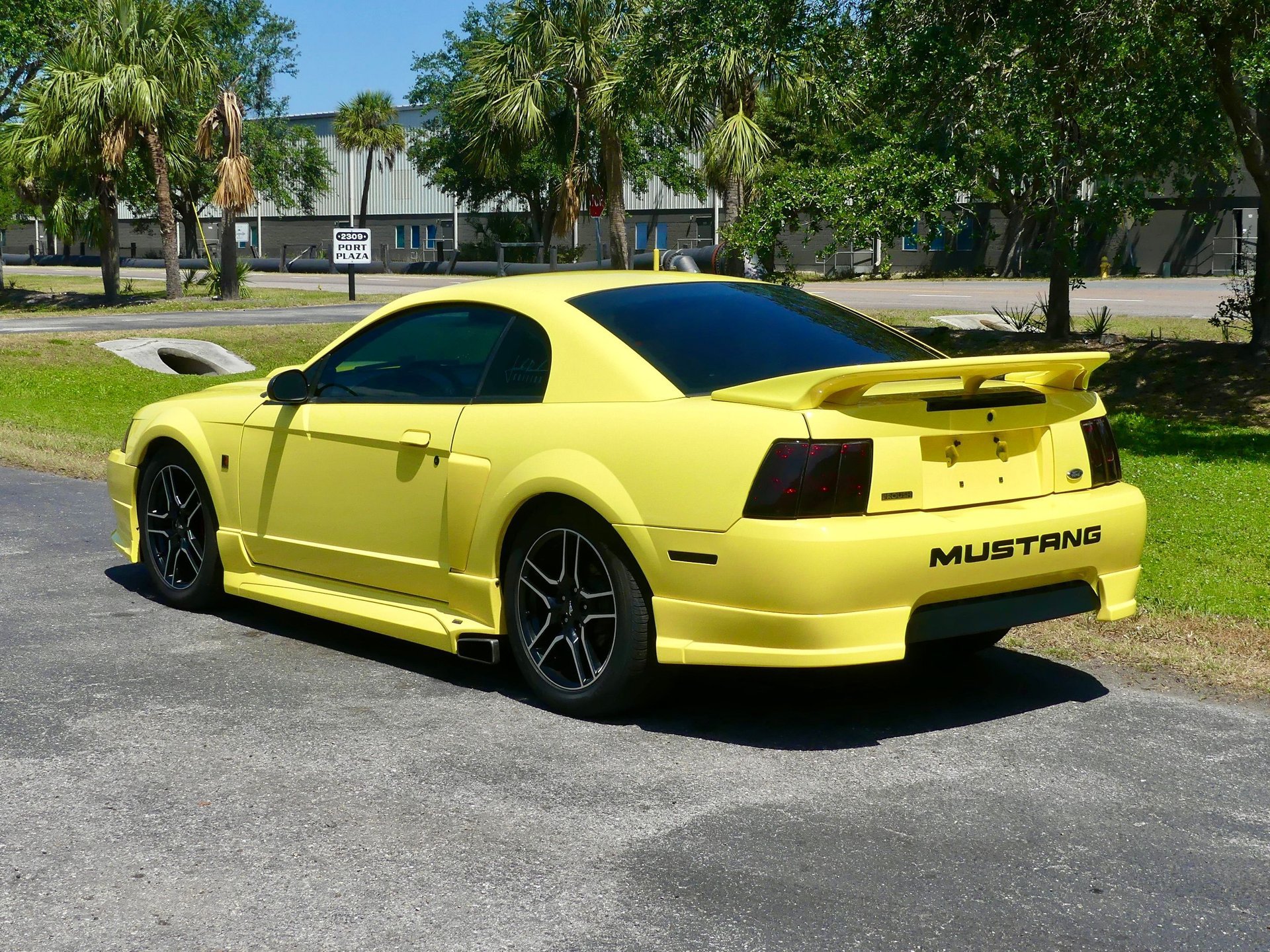 Used 2001 Ford Mustang GT RWD image 17