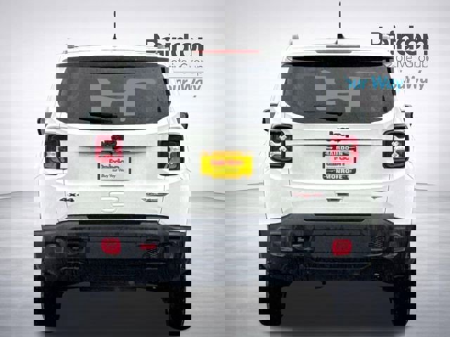 Used 2023 Jeep Renegade Trailhawk AWD/4WD image 6