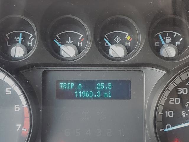 Used 2011 Ford F350 XL w/ Skid Plate Pkg image 24