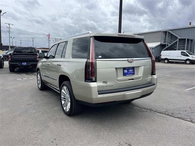 Used 2016 Cadillac Escalade Platinum image 5