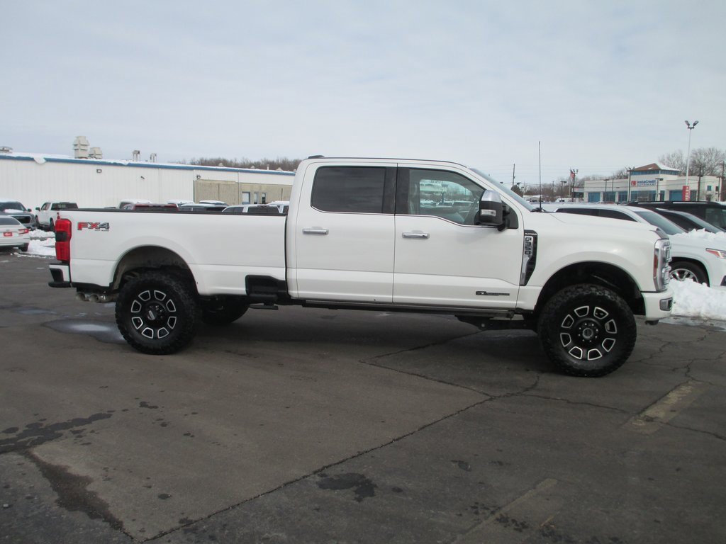 Used 2024 Ford F350 Platinum image 3