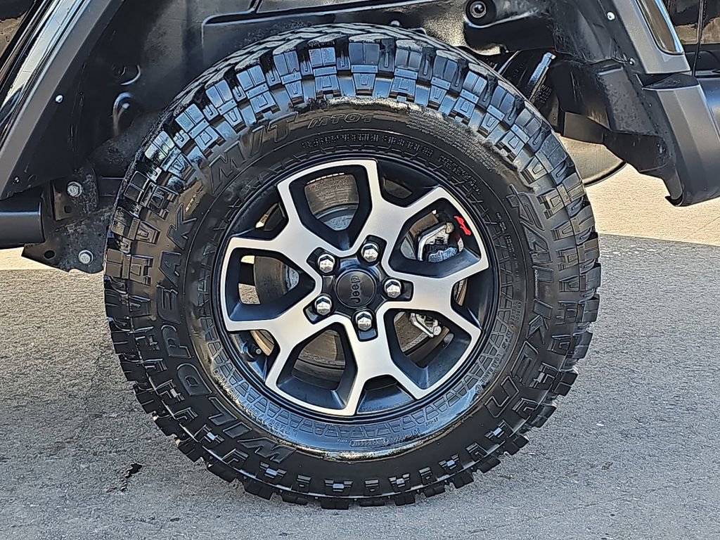 Used 2022 Jeep Wrangler Unlimited Rubicon w/ Steel Bumper Group image 37