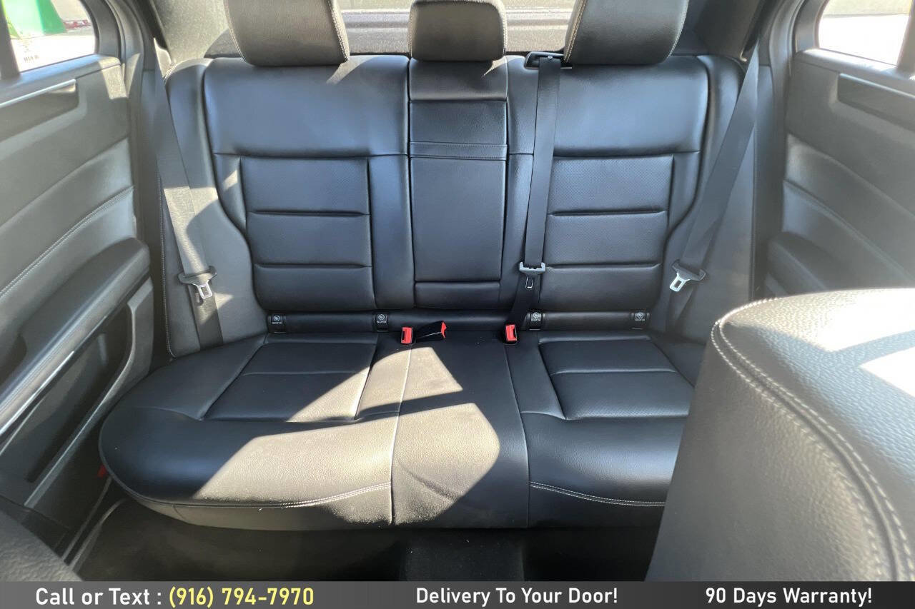 Used 2016 Mercedes-Benz E 350 E 350 4MATIC AWD 4dr Sedan image 24