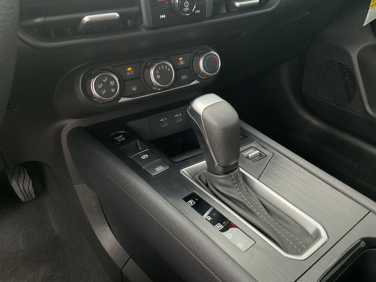 New 2027 Nissan Kicks S FWD image 24