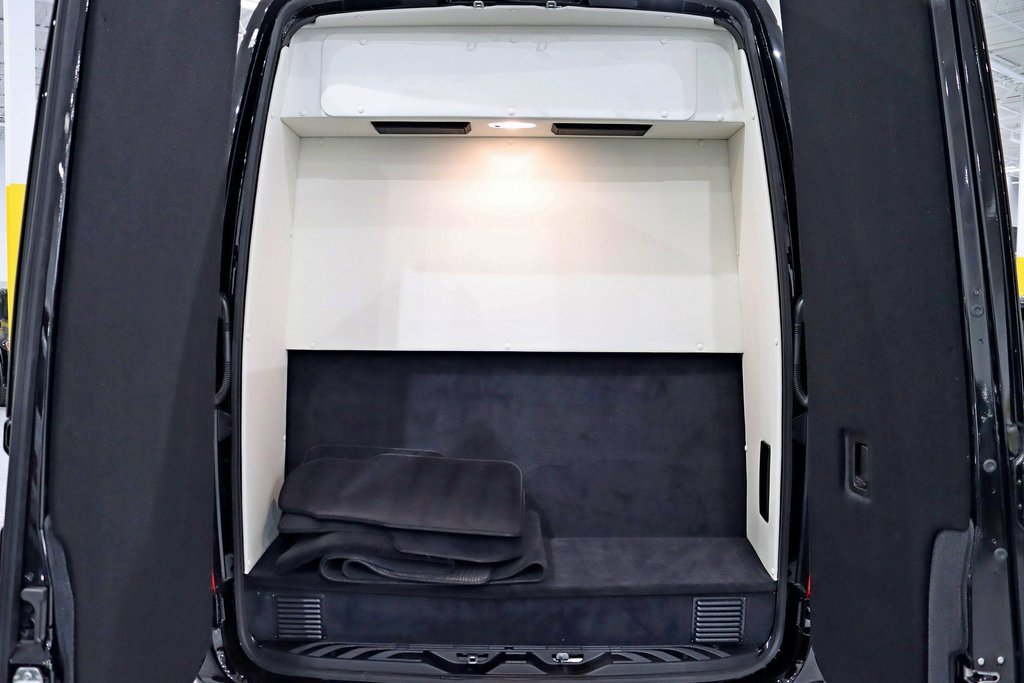 Used 2024 Mercedes-Benz Sprinter 3500 image 46