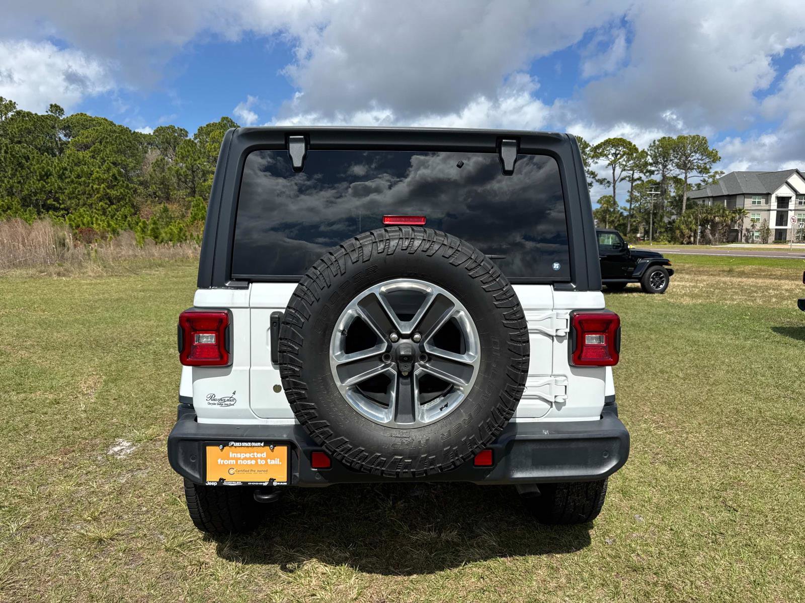 Used 2019 Jeep Wrangler Unlimited Sahara w/ Dual Top Group image 4