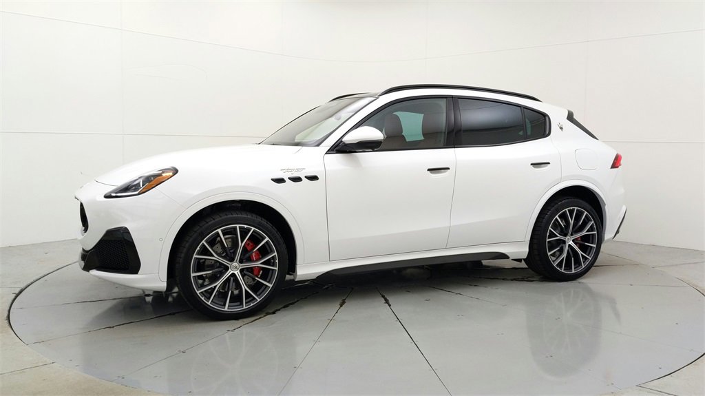 New 2024 Maserati Grecale Trofeo image 3