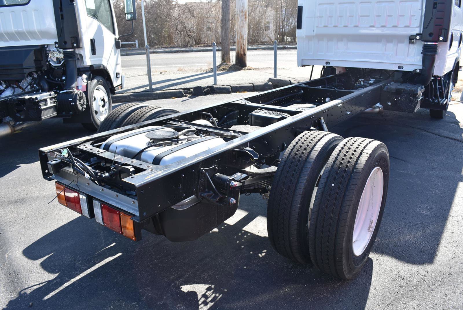 New 2024 Chevrolet Low Cab Forward image 3