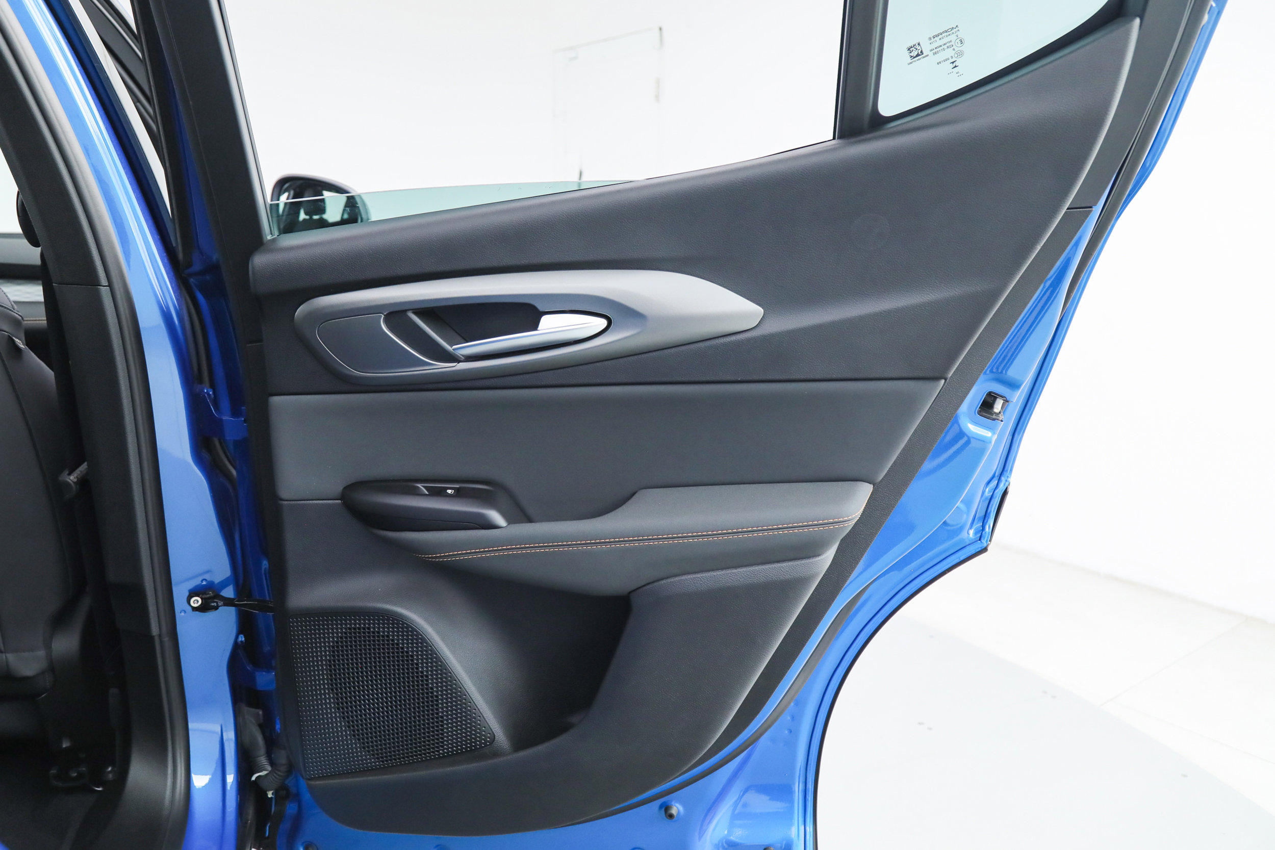 New 2026 Alfa Romeo Tonale Sprint w/ Black Premium Package image 14