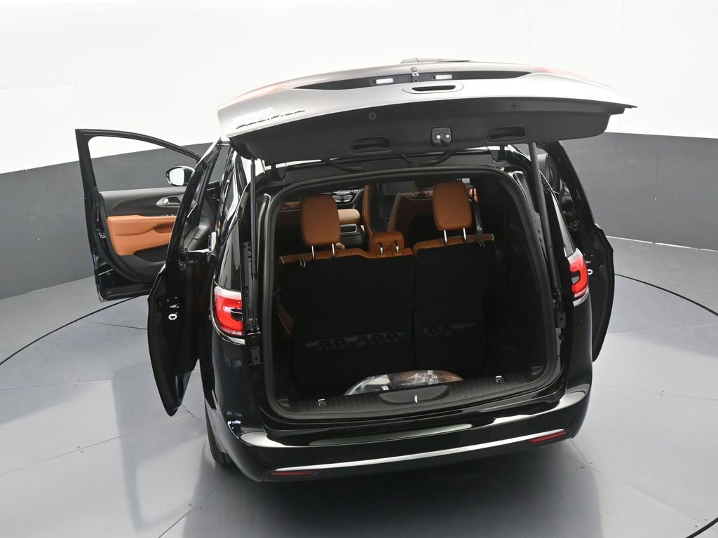New 2026 Chrysler Pacifica Pinnacle image 74