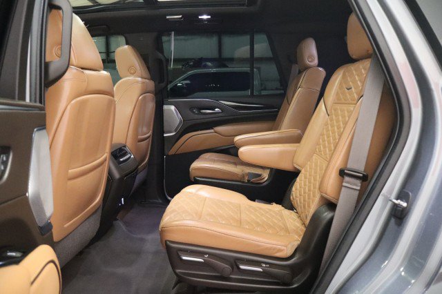 Used 2021 Cadillac Escalade Sport w/ Driver Assist Tech Package AWD/4WD image 61