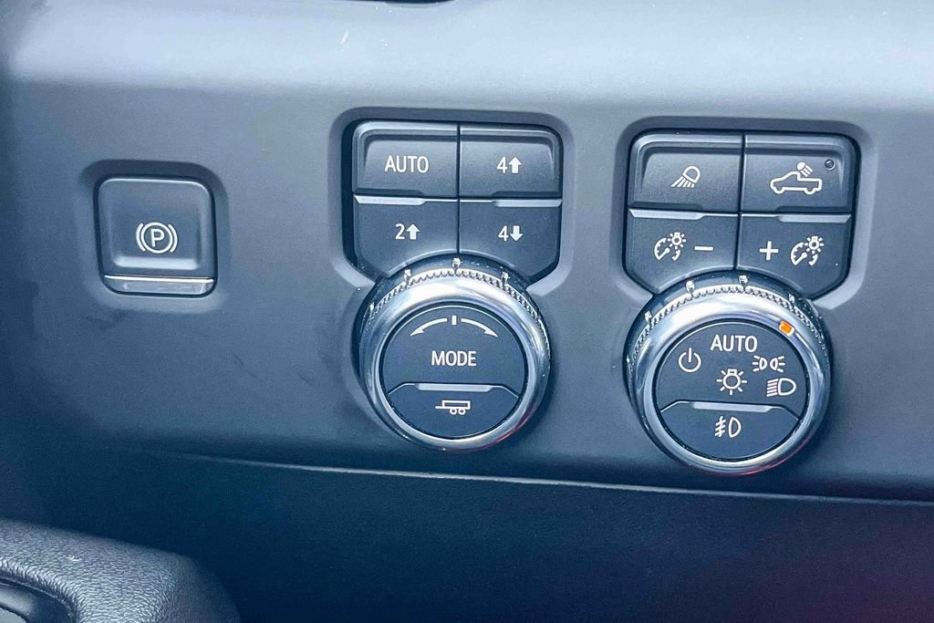 Used 2024 GMC Sierra 2500 AT4 w/ AT4 Premium Plus Package image 50