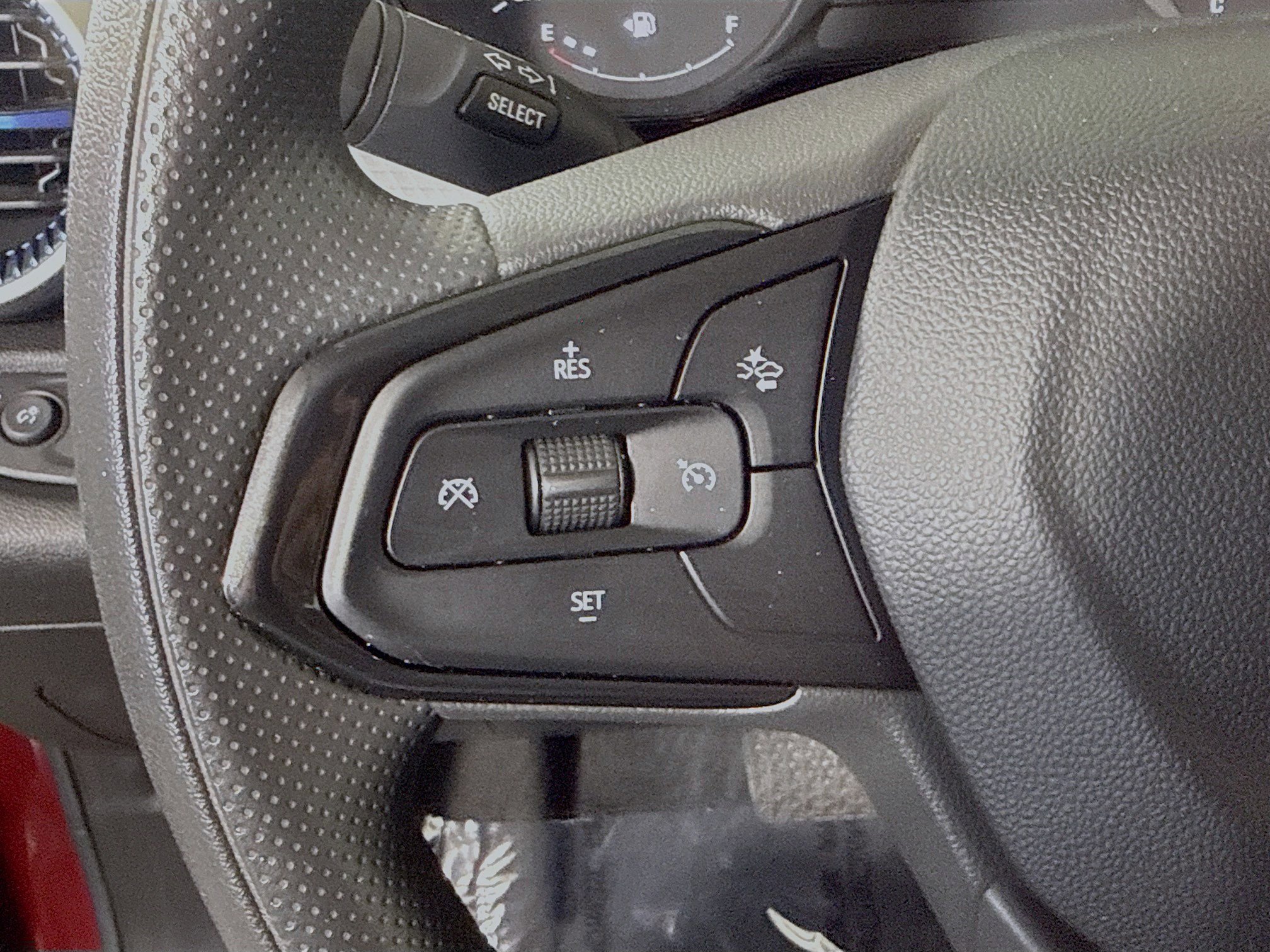 Used 2024 Chevrolet Trax LS w/ LS Convenience Package FWD image 14