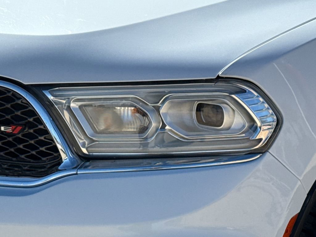 Used 2023 Dodge Durango SXT Launch Edition image 4