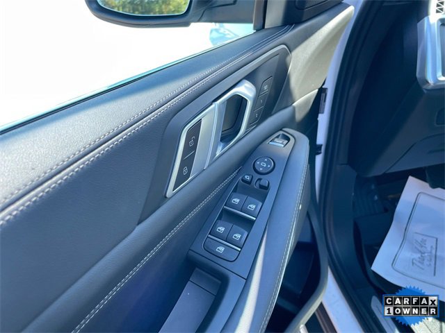 Used 2024 BMW X5 sDrive40i w/ Parking Assistance Package image 11