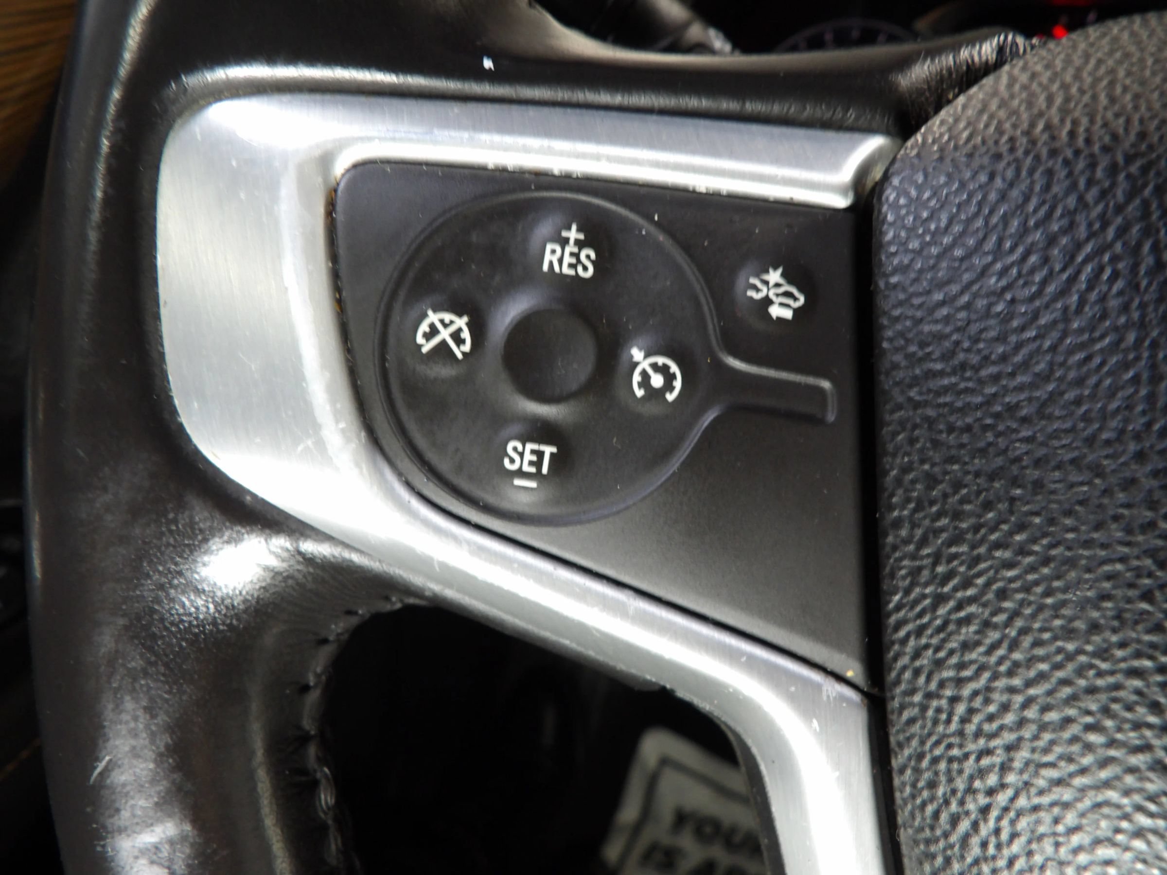 Used 2020 GMC Terrain SLE FWD image 17