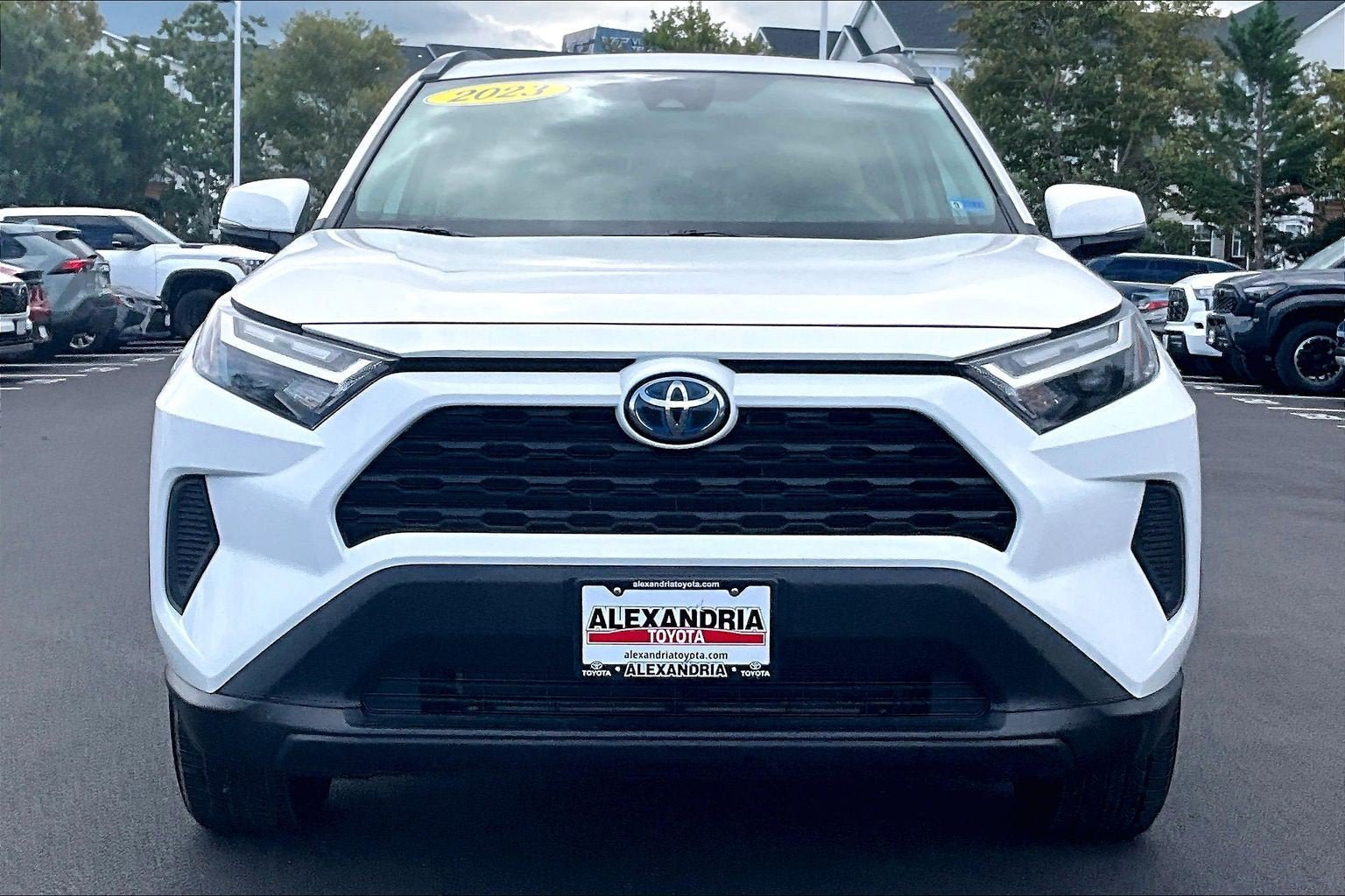Used 2023 Toyota RAV4 XLE w/ Convenience Package AWD/4WD image 3