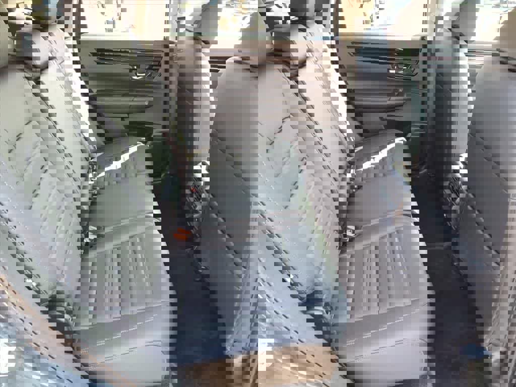 Used 2025 Honda CR-V EX-L image 12