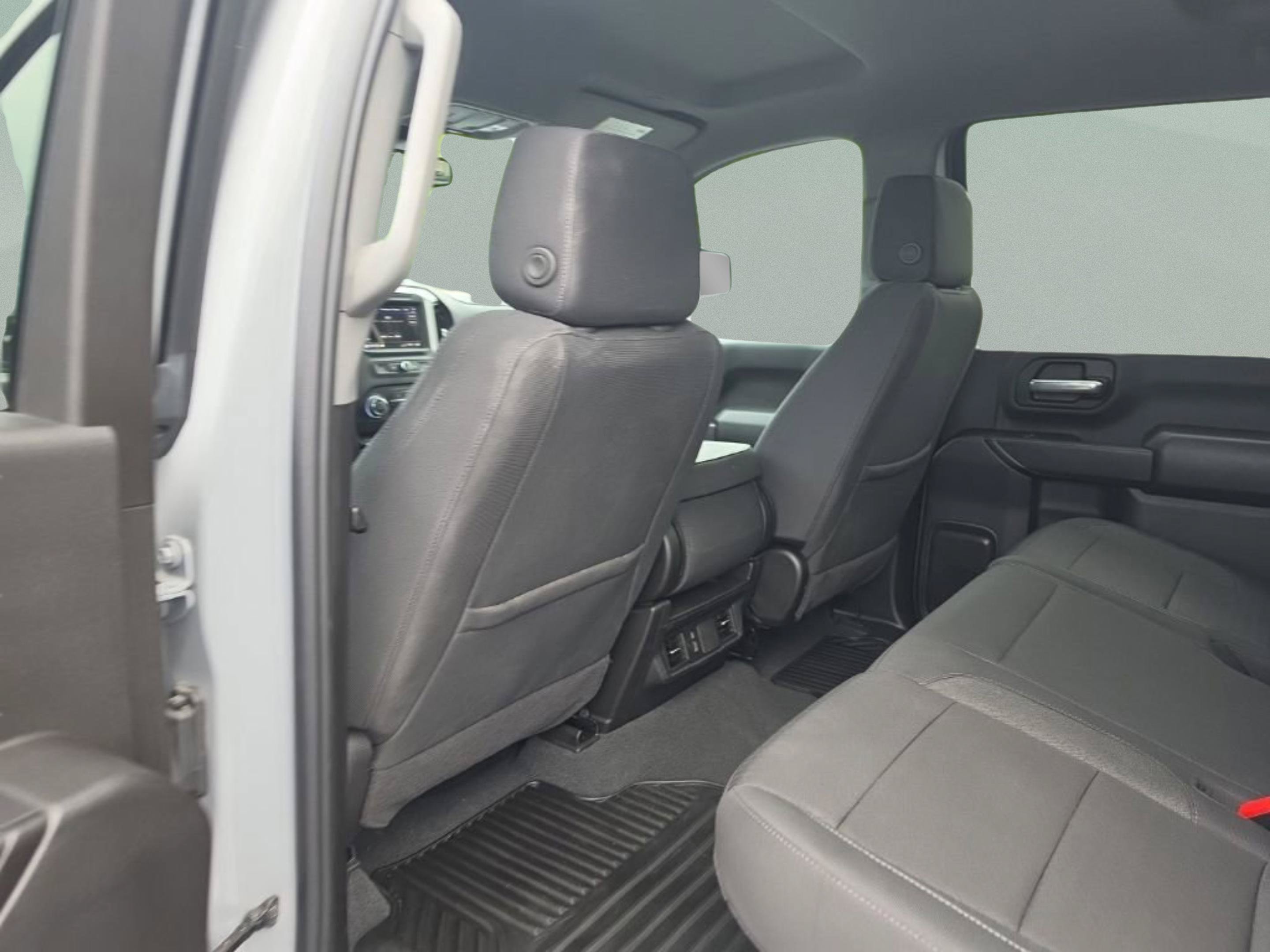 Used 2025 Chevrolet Silverado 2500 Custom w/ Custom Value Package AWD/4WD image 24