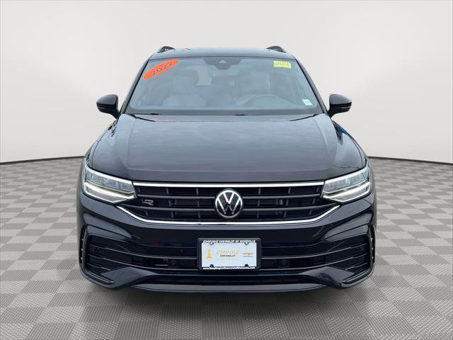 Used 2022 Volkswagen Tiguan SE R-Line image 2