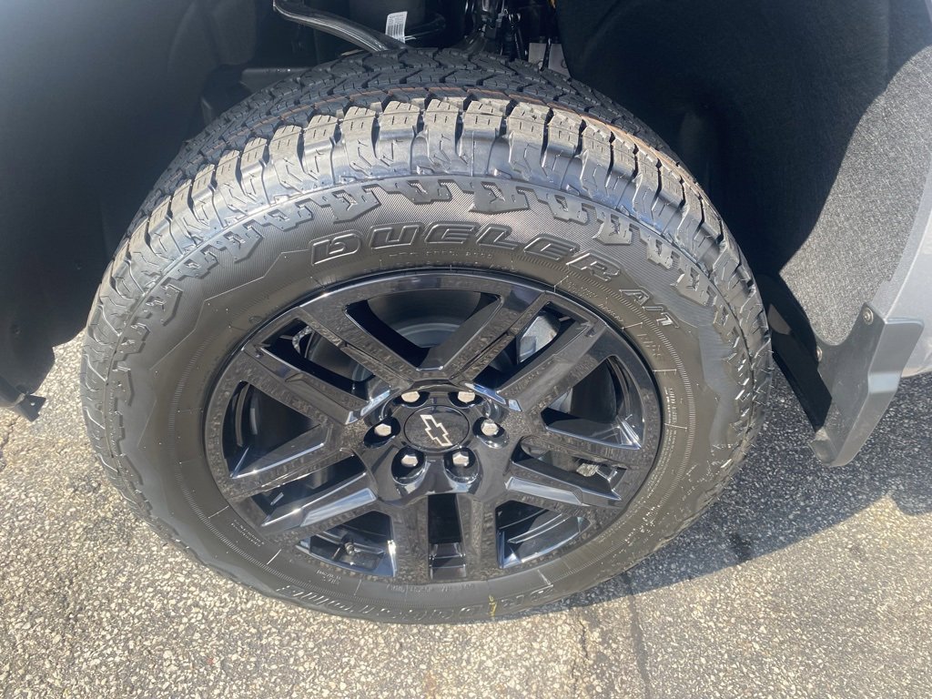 New 2026 Chevrolet Silverado 1500 Custom Trail Boss w/ Turbomax Blackout Package image 29