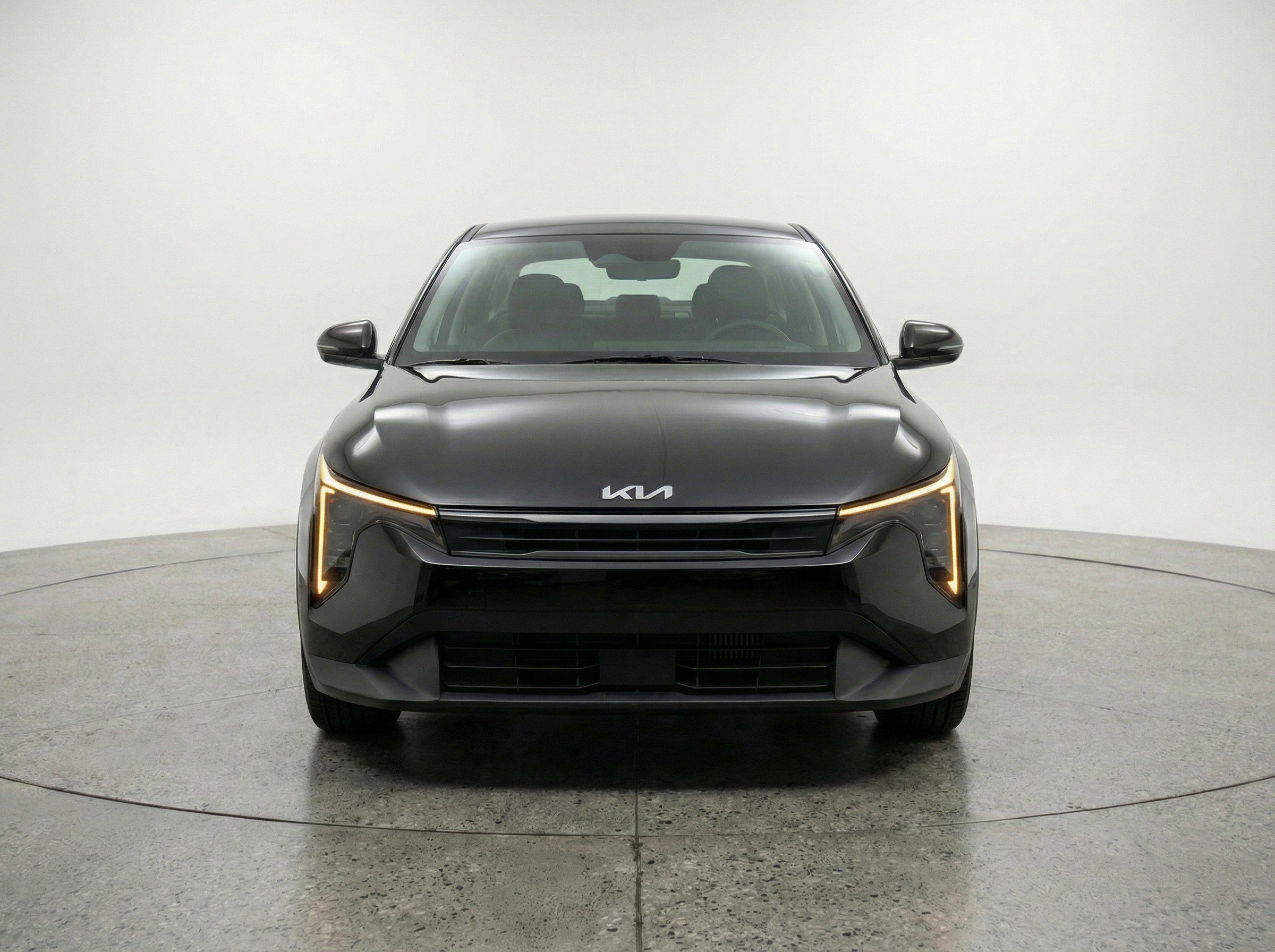 Used 2025 Kia K4 LXS image 2