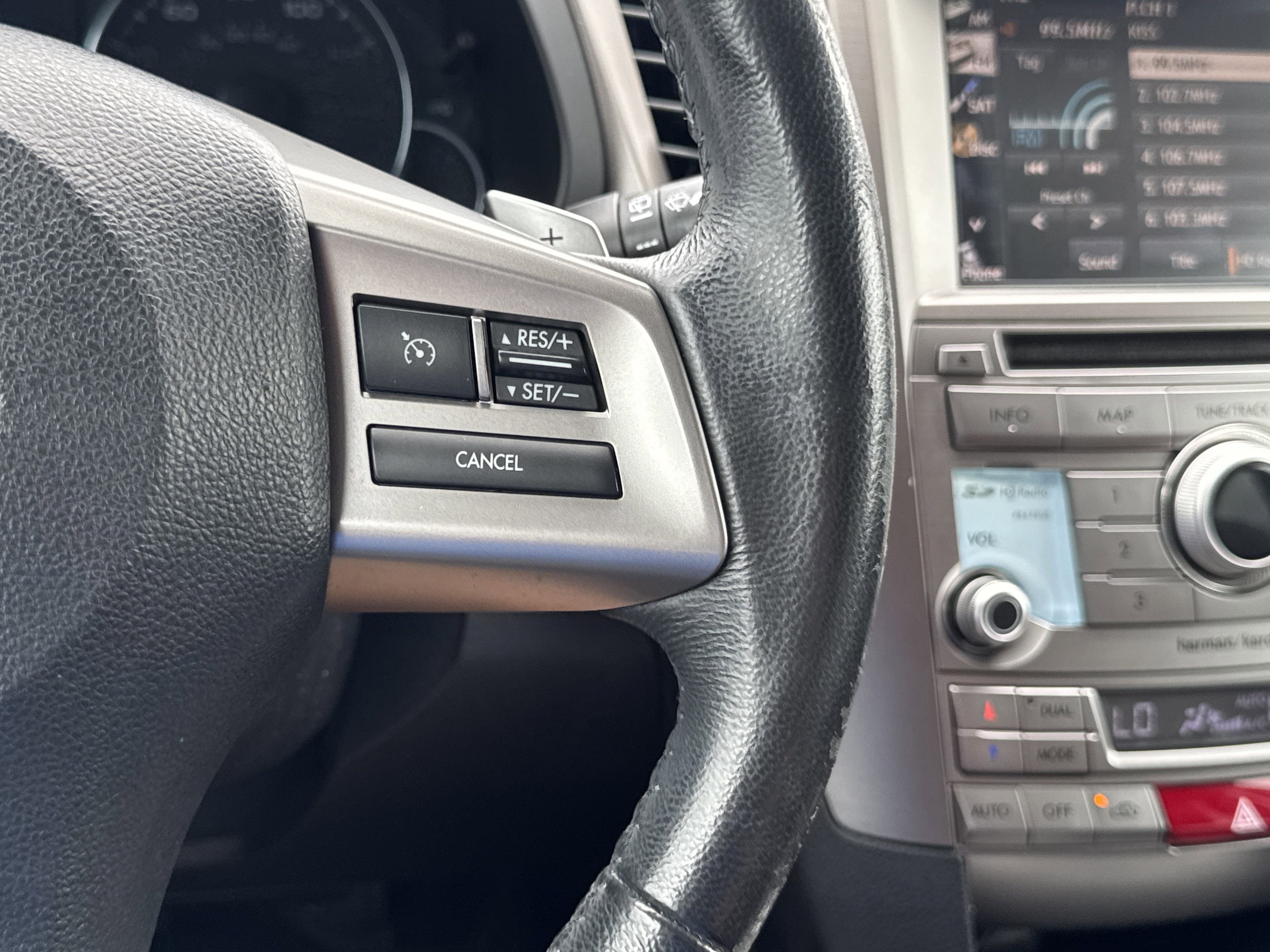 Used 2013 Subaru Outback 3.6R Limited w/ Special Appearance Pkg image 15