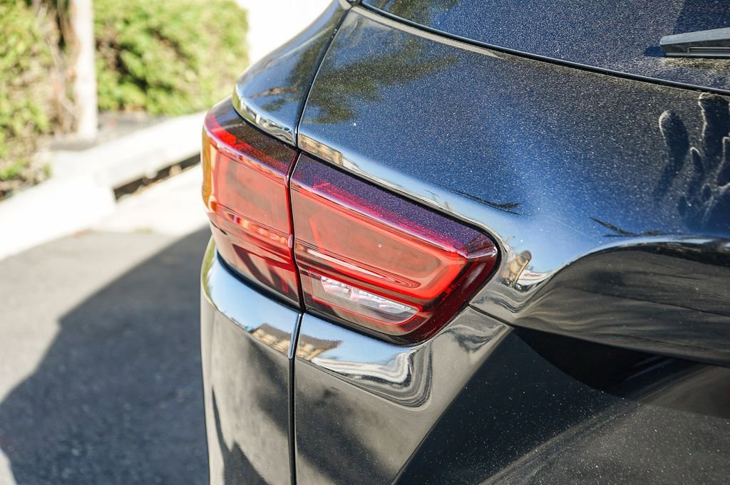 Used 2025 Chevrolet Blazer LT image 7