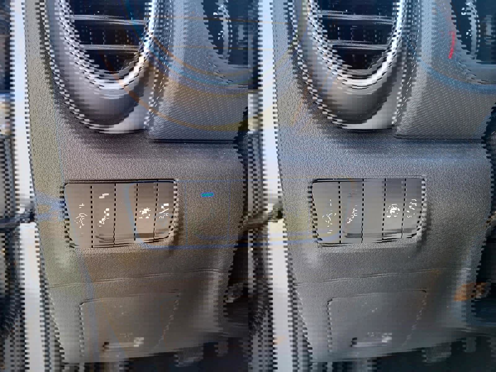 Used 2021 Hyundai Kona SEL Plus AWD/4WD image 18