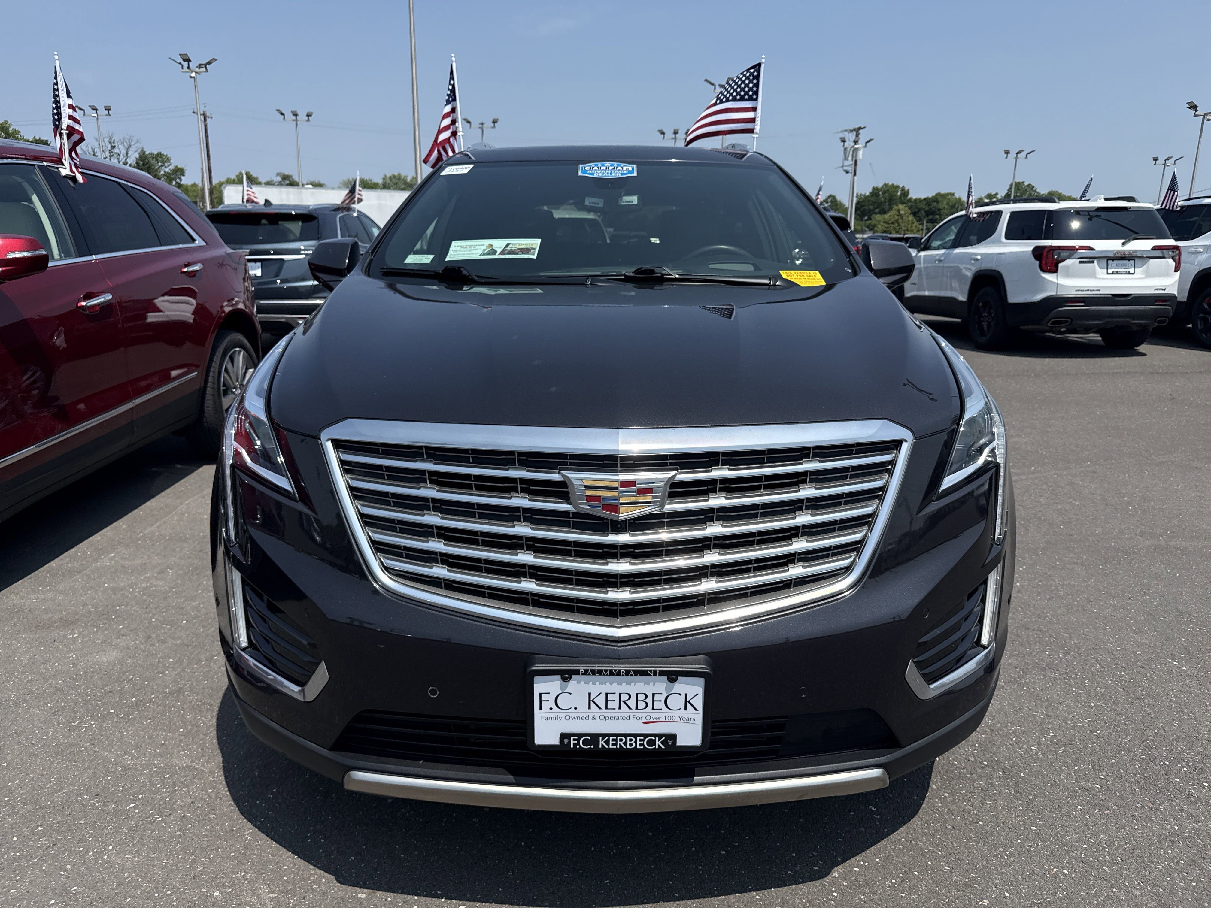 Used 2017 Cadillac XT5 Platinum w/ Driver Assist Package image 2