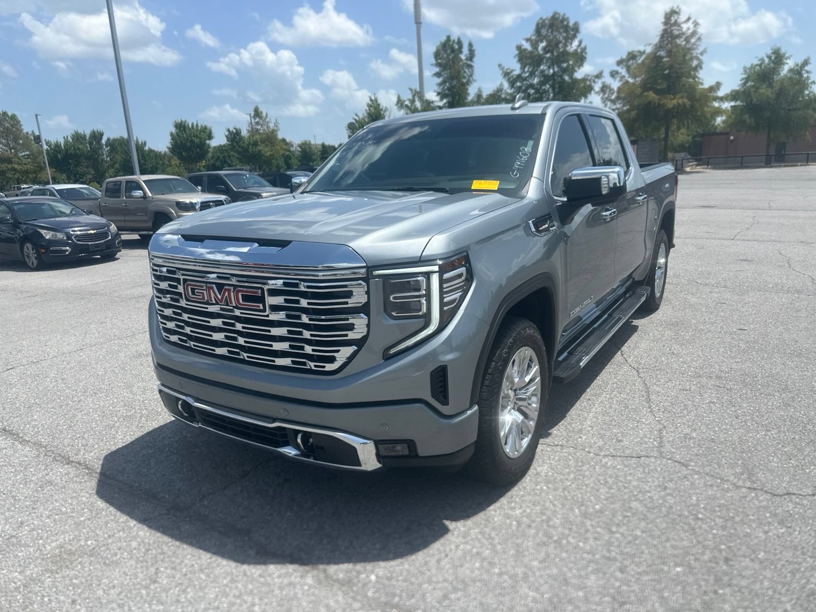 Used 2024 GMC Sierra 1500 Denali w/ Technology Package AWD/4WD video 1