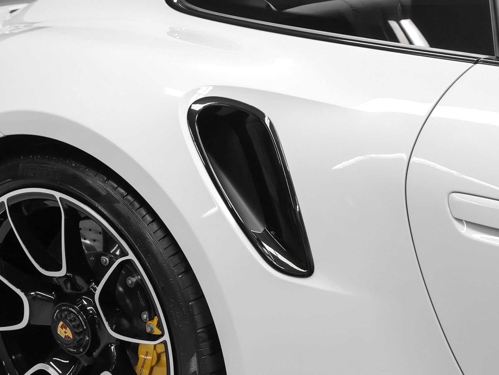 Certified 2025 Porsche 911 Turbo S AWD/4WD image 16
