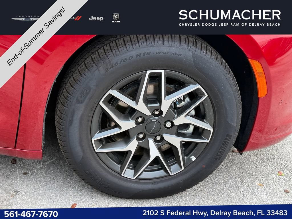 New 2027 Chrysler Pacifica Limited FWD image 9