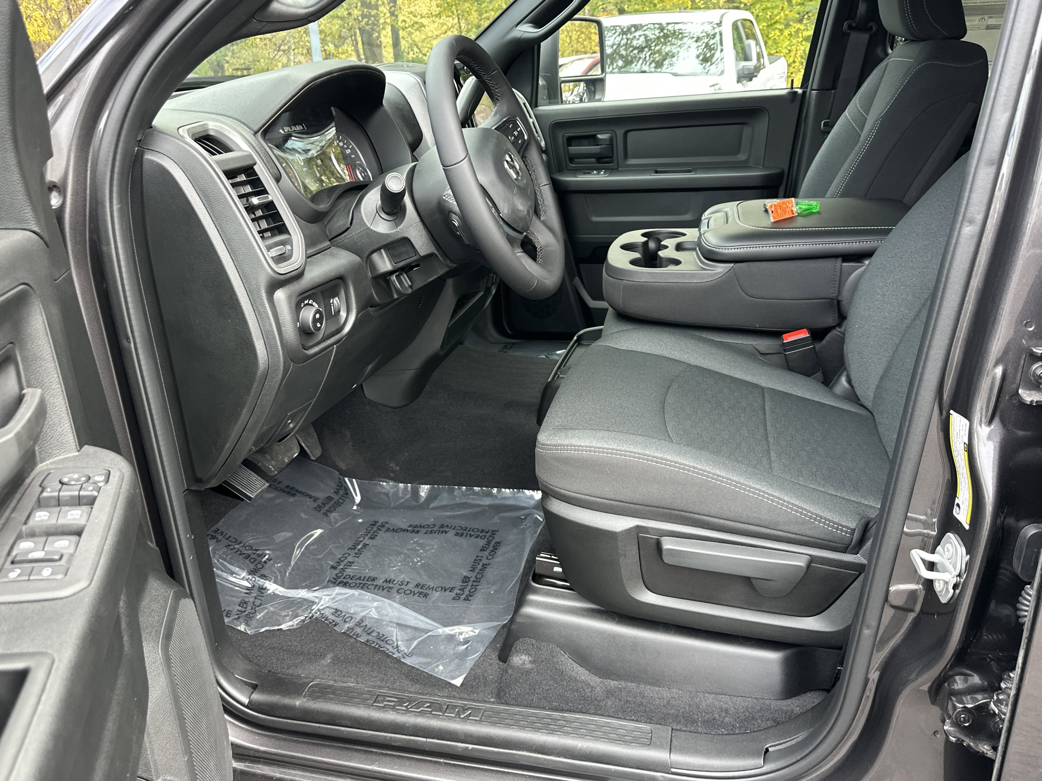 New 2026 RAM 3500 Tradesman image 25