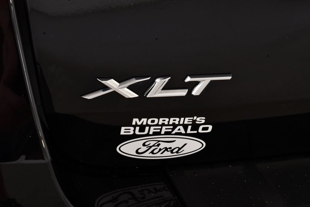 Used 2022 Ford Explorer XLT w/ Equipment Group 202A AWD/4WD image 23