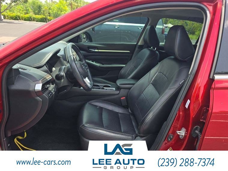 Used 2019 Nissan Altima 2.5 Platinum FWD image 3