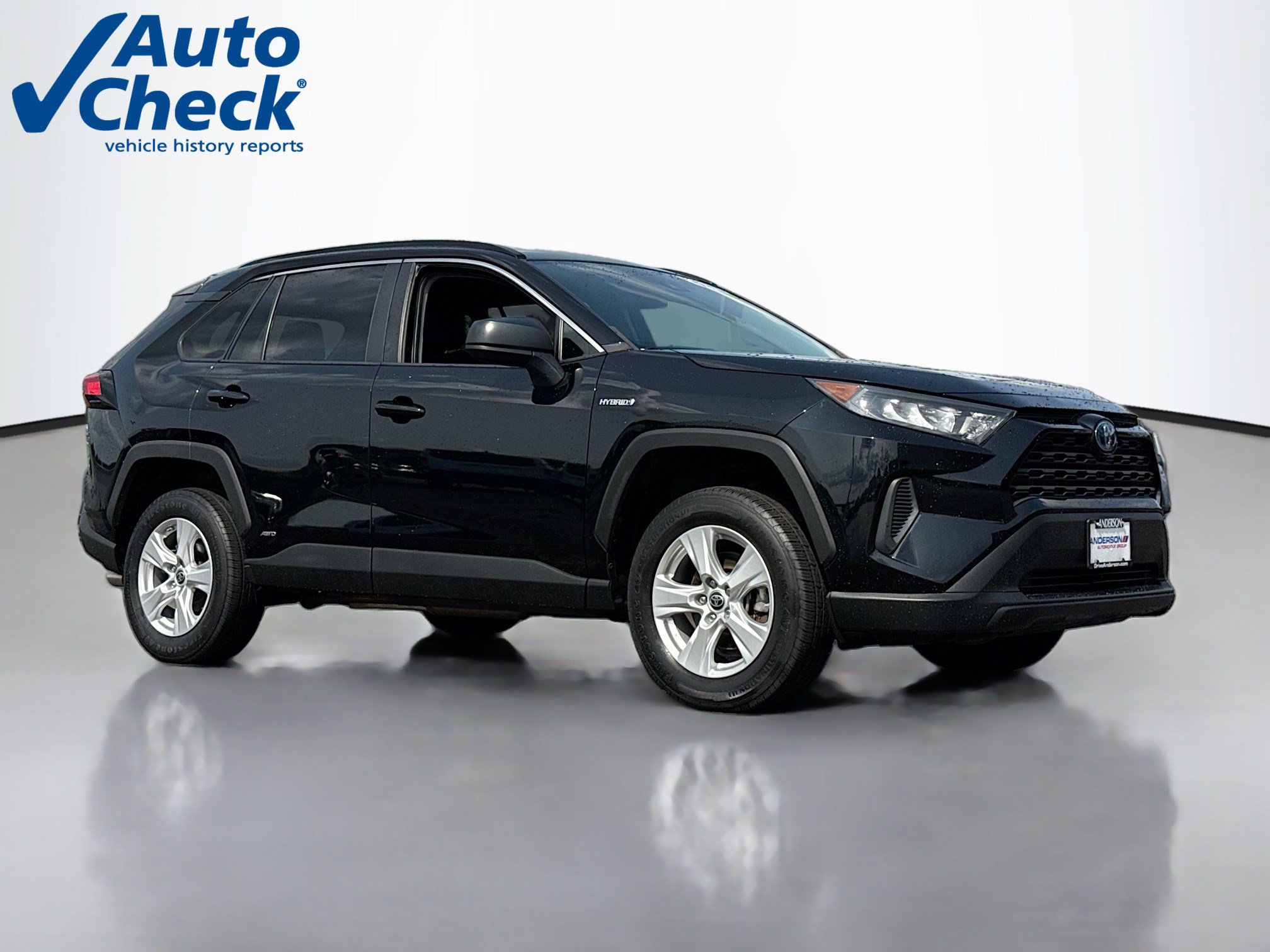 Used 2021 Toyota RAV4 LE AWD/4WD video 1