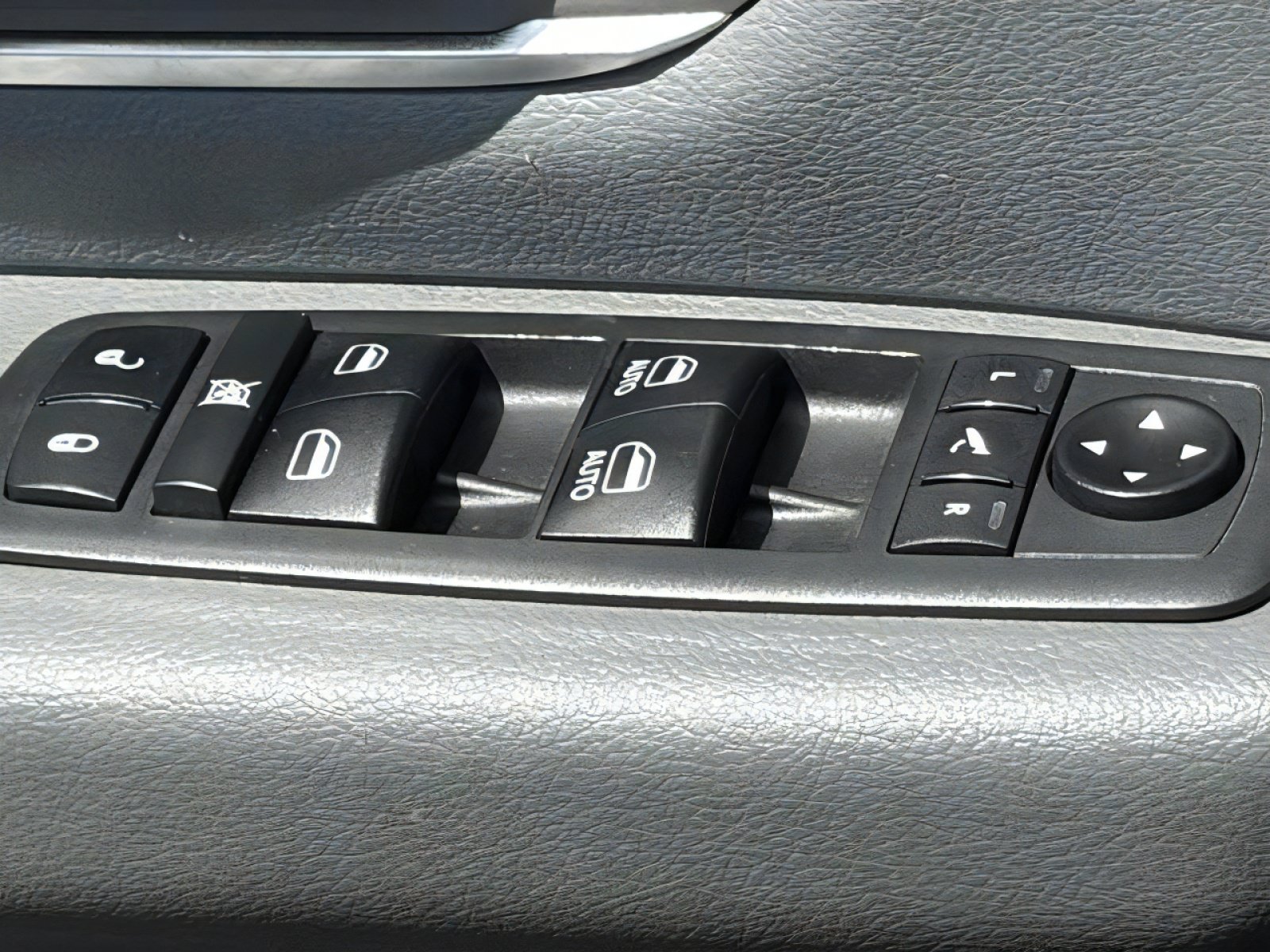 Used 2019 RAM 1500 Big Horn RWD image 17