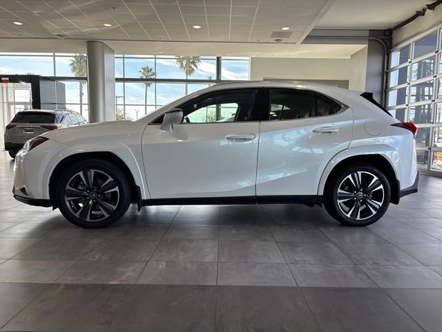 Used 2022 Lexus UX 200 w/ Premium Package image 7