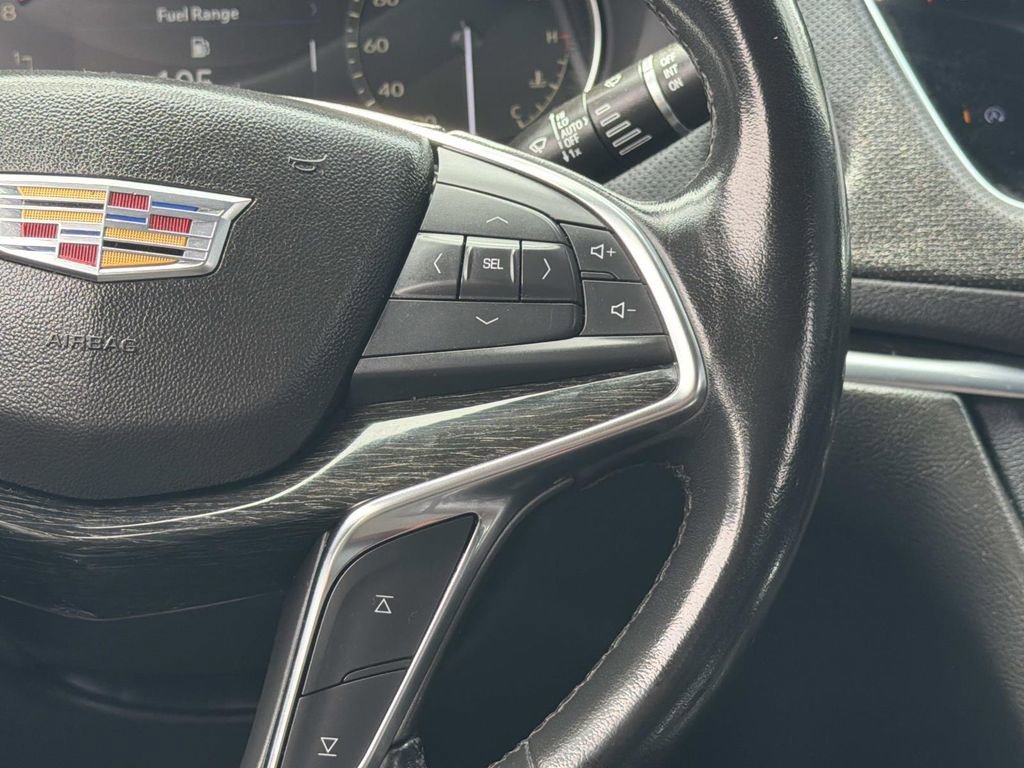 Used 2021 Cadillac XT5 Premium Luxury image 12