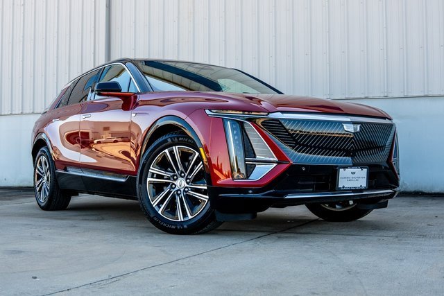 New 2026 Cadillac Lyriq Luxury