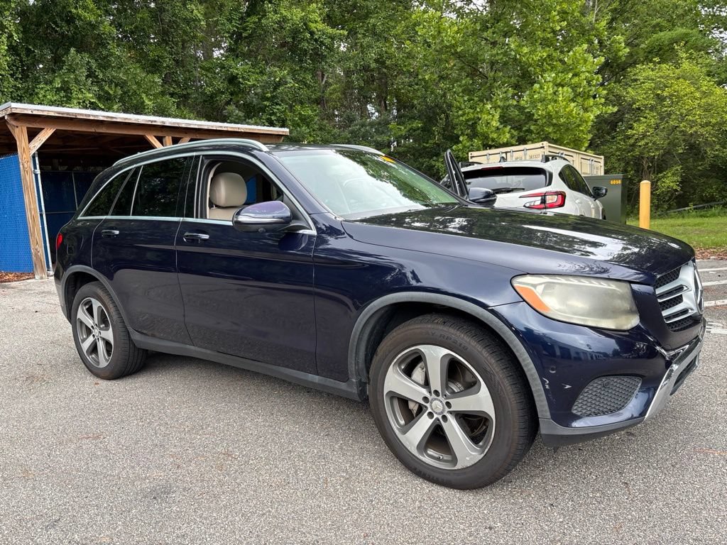 Used 2016 Mercedes-Benz GLC 300 4MATIC image 1