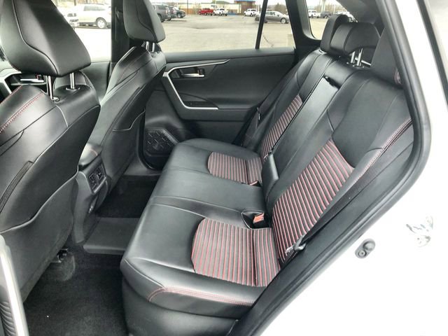 Used 2025 Toyota RAV4 XSE w/ Weather Package AWD/4WD image 22