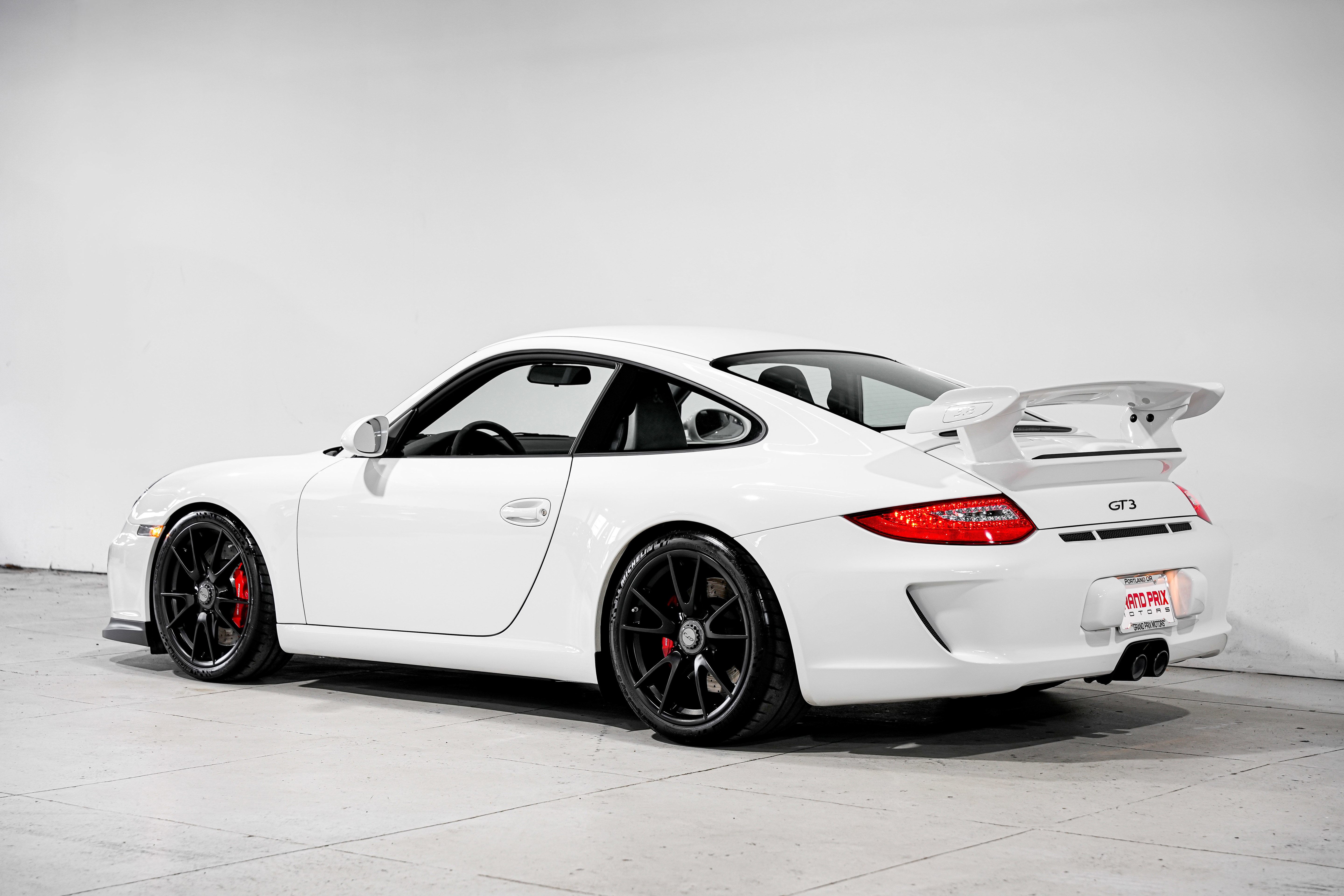 Used 2010 Porsche 911 GT3 image 9