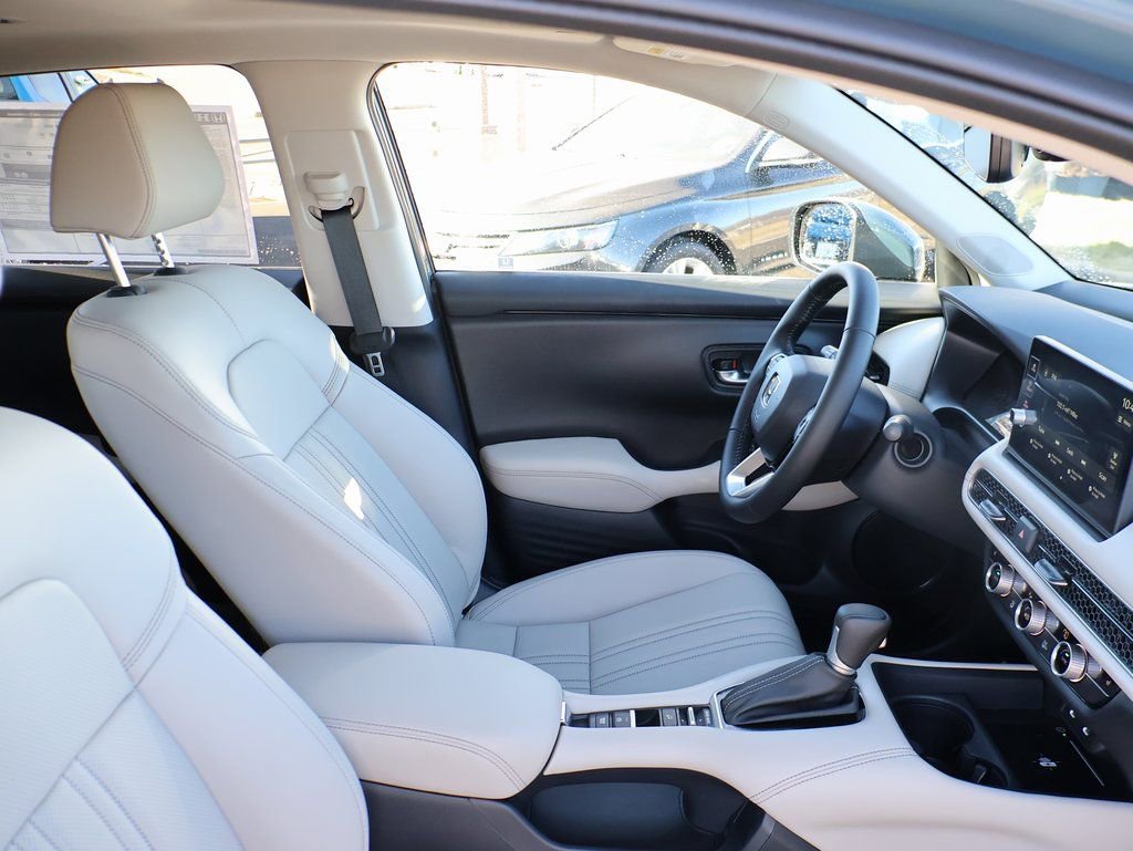 New 2026 Honda HR-V EX-L image 8